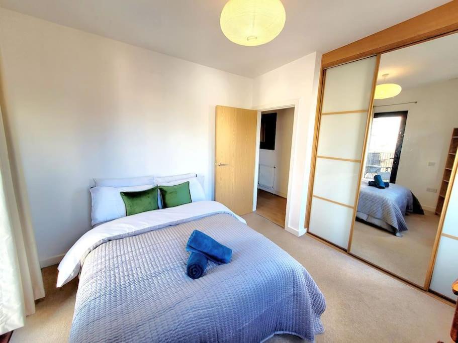 Battersea Power Station Suite London Ngoại thất bức ảnh