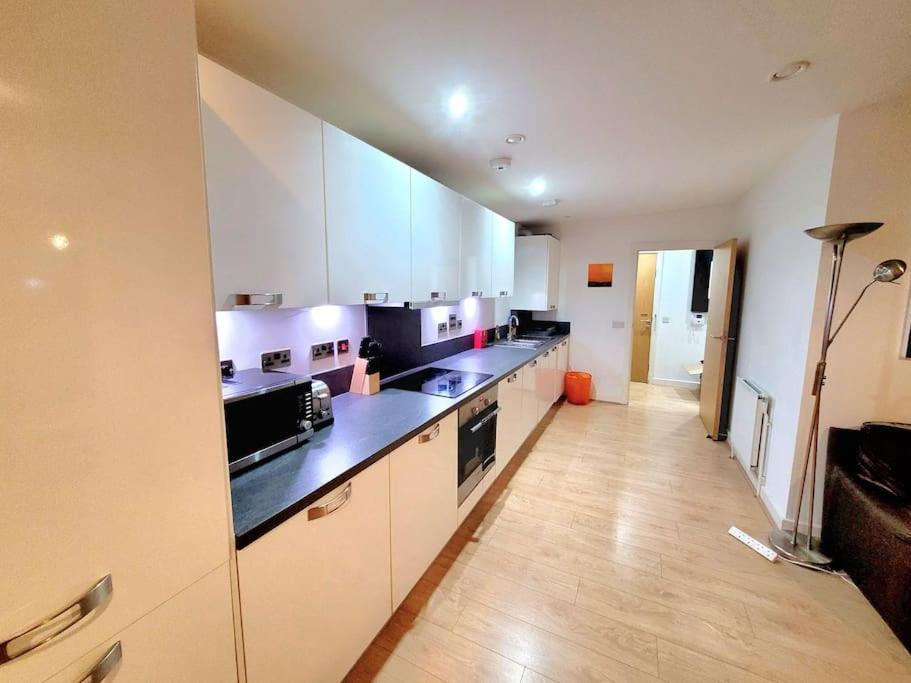 Battersea Power Station Suite London Ngoại thất bức ảnh